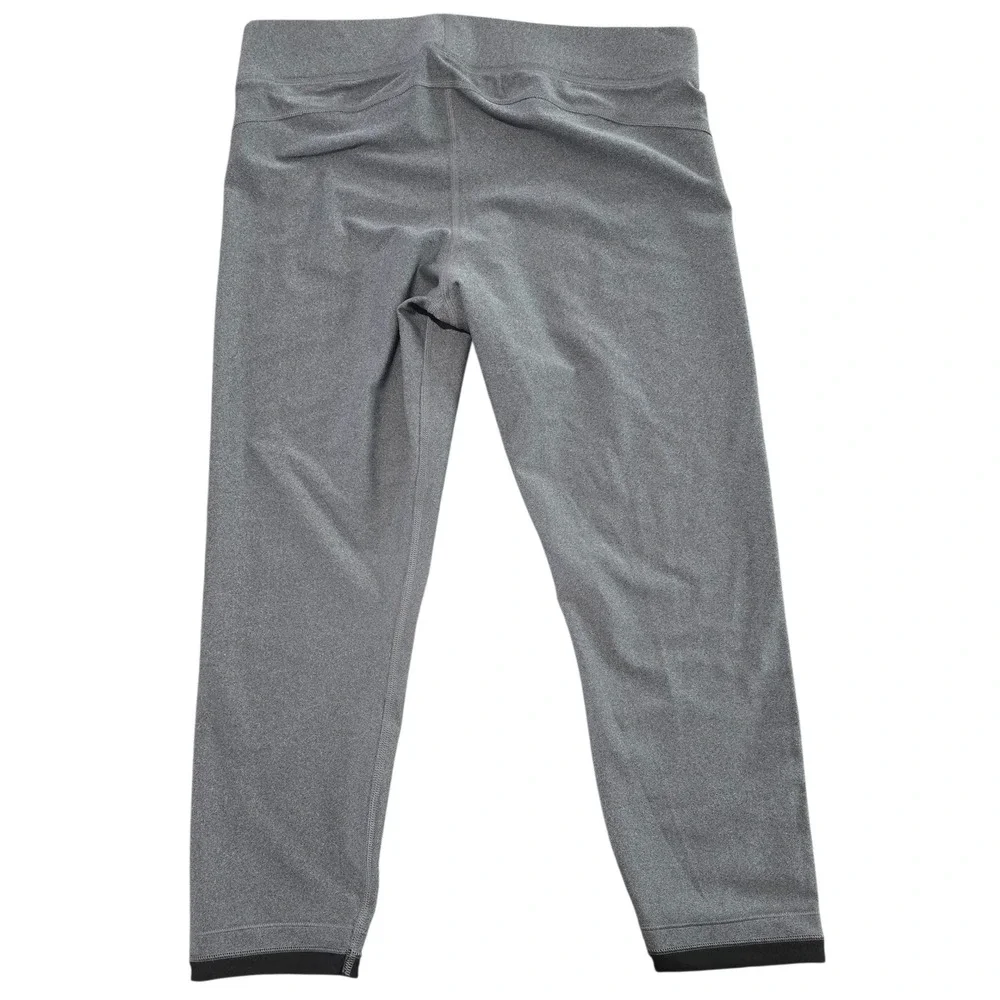 Under‎ Armour HeatGear Athletic Capri Leggings Running Gym Fitness Gray SZ XL